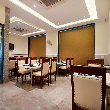 Hotel Z Suite-Near Delhi Airport Neu-Delhi Exterior foto