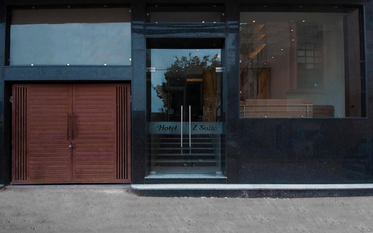 Hotel Z Suite-Near Delhi Airport Neu-Delhi Exterior foto