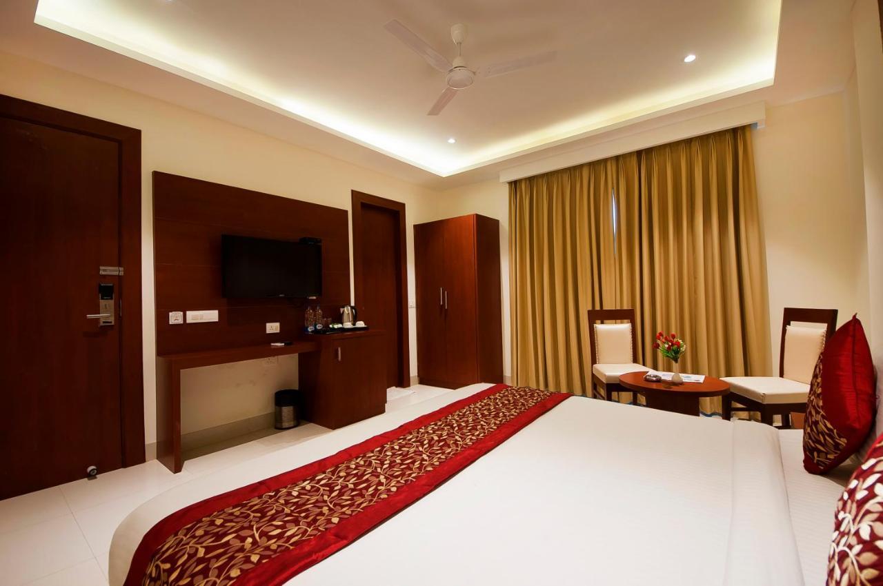 Hotel Z Suite-Near Delhi Airport Neu-Delhi Exterior foto