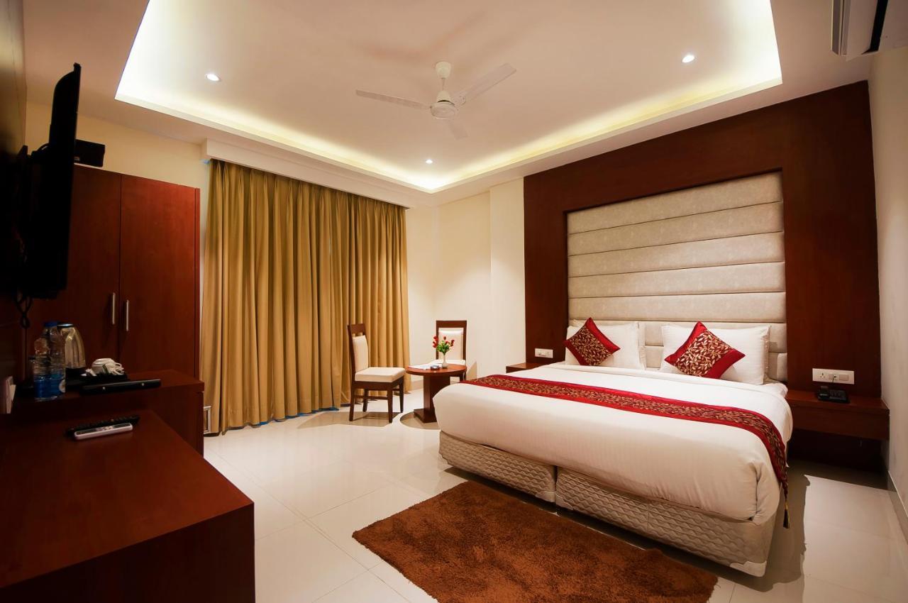 Hotel Z Suite-Near Delhi Airport Neu-Delhi Exterior foto